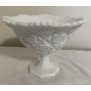 Vintage Westmoreland Old Quilt Pattern Milk Glass Pedestal‎ Bowl - Marked